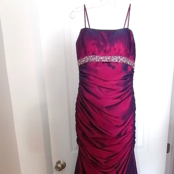 Prom dress - Picture 7 of 10